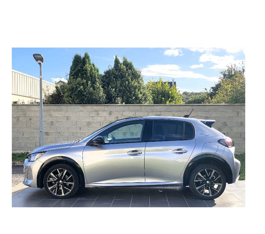 Voiture d'occasion Oise Nogent sur Oise - 60180 - Photos Vivastreet PEUGEOT 208 GT 100 CH BOÎTE AUTO EAT8 AN 2023 25373 KM