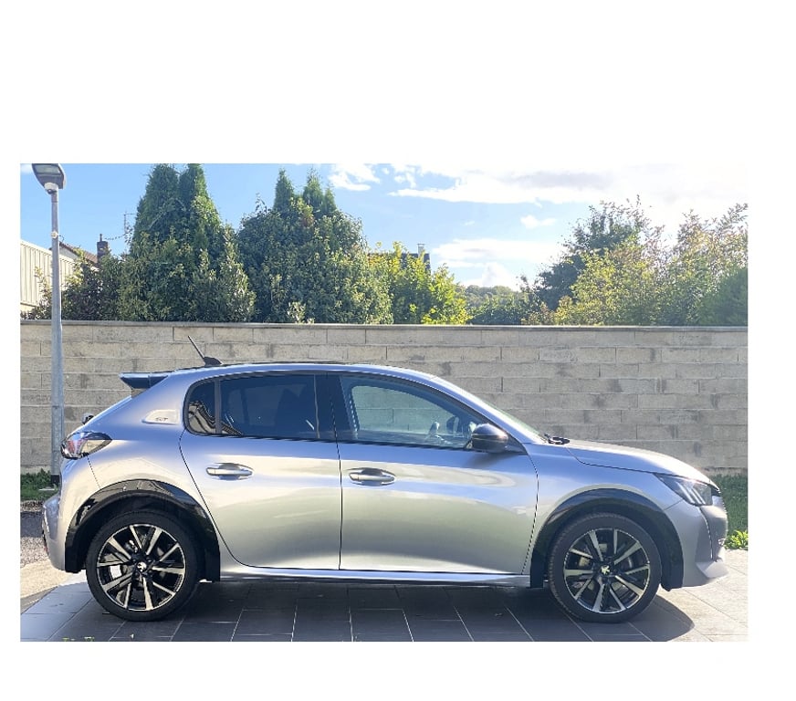 Voiture d'occasion Oise Nogent sur Oise - 60180 - Photos Vivastreet PEUGEOT 208 GT 100 CH BOÎTE AUTO EAT8 AN 2023 25373 KM
