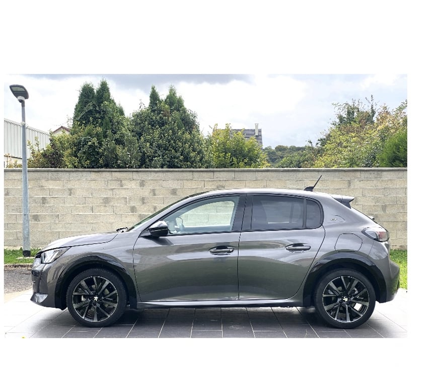 Voiture d'occasion Oise Nogent sur Oise - 60180 - Photos Vivastreet PEUGEOT 208 GT 100 CH S&S BVM6 AN 05 2023 19074 KM