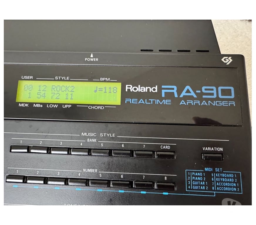 Instruments de musique Bas-Rhin Mommenheim - 67670 - Photos Vivastreet Roland ra90 - expandeur arrangeur module sons