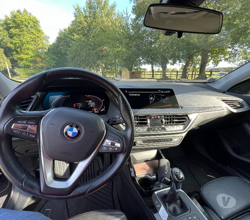Voiture d'occasion Ille-et-Vilaine Rennes - Photos Vivastreet BMW Série 1 F40 116d Luxury 2019 149000 Kms
