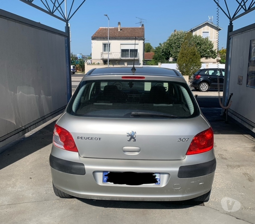 Voiture d'occasion Charente Angouleme - 16000 - Photos Vivastreet Voiture avec sono Pioneer + tuning – cause déménagement