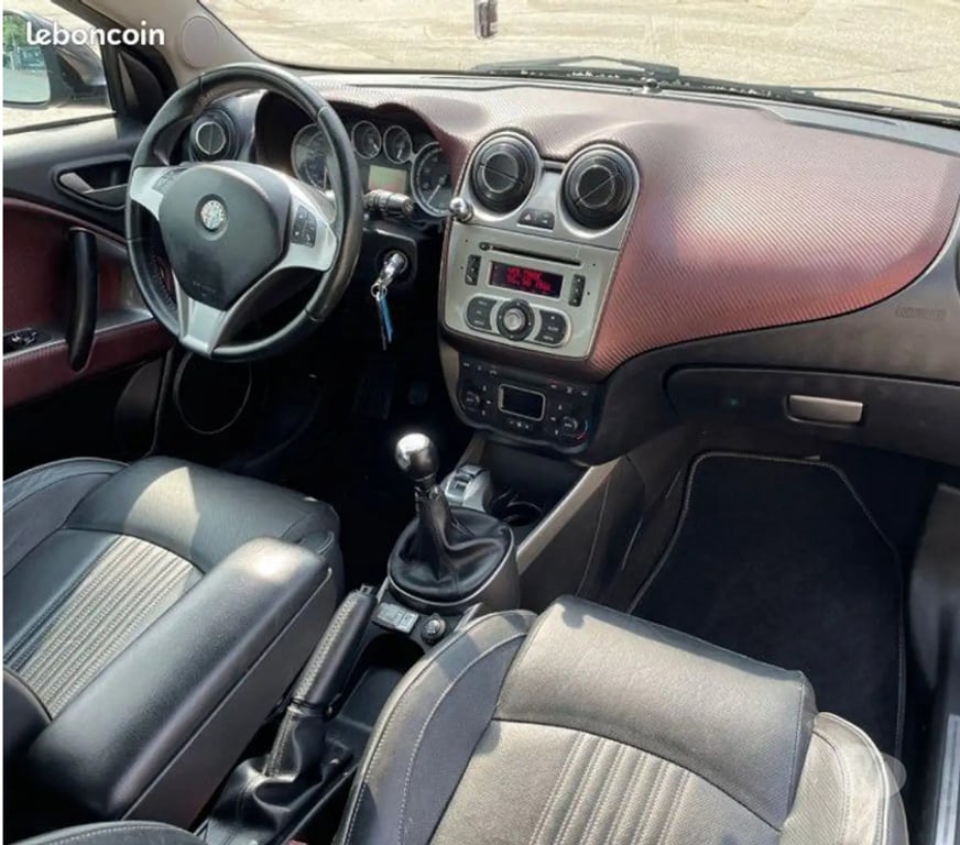 Voiture d'occasion Loire-Atlantique Nantes - Photos Vivastreet Alfa Romeo MiTo