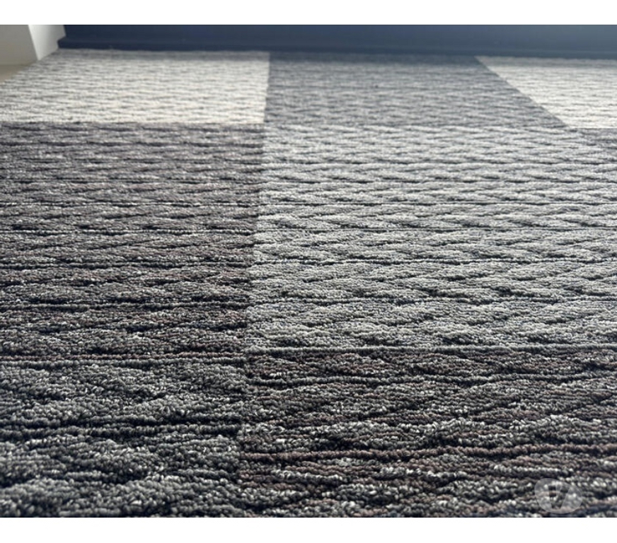 Ameublement & art de la table Nord Lille - Photos Vivastreet Dalles de moquette Etched & Threaded en plusieurs motifs