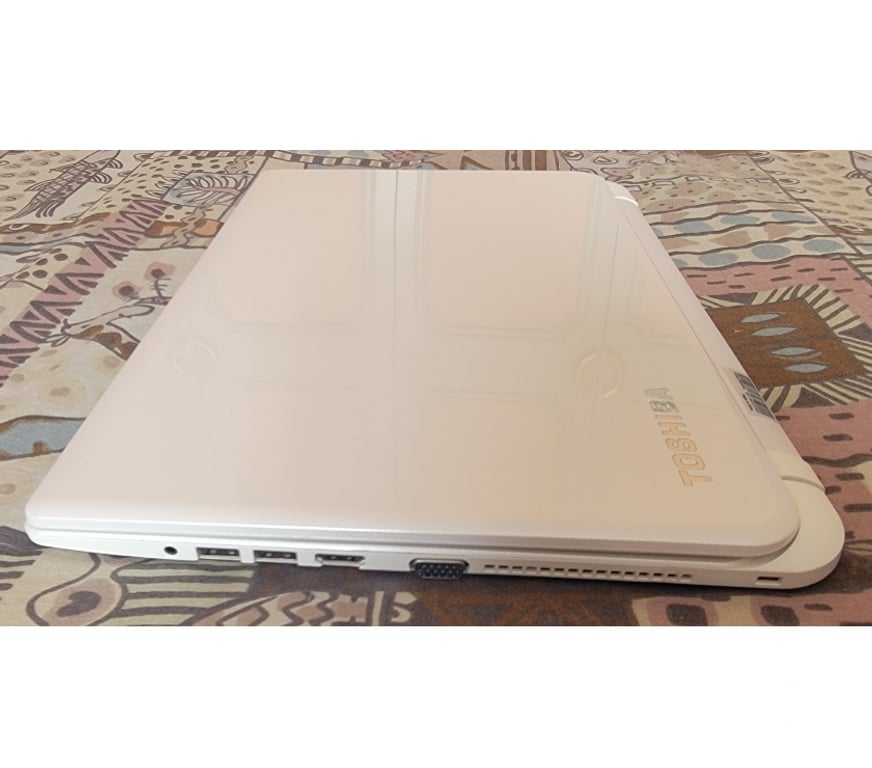 Informatique Nord Houplin Ancoisne - 59263 - Photos Vivastreet Toshiba Satellite i7 1To 16Go RAM Windows 11 Famille