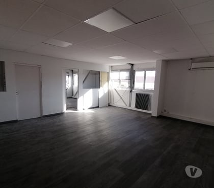 vente, location de bureau Villeneuve Loubet Alpes-Maritimes - Photos Vivastreet À louer – Local professionnel 62 m² à Villeneuve-Loubet