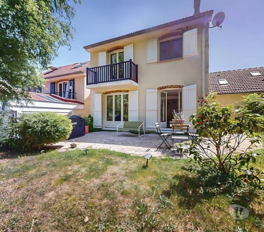 Vente Maison Yvelines St Germain en Laye - 78100 - Photos Vivastreet Vente maison dans bel anvironement