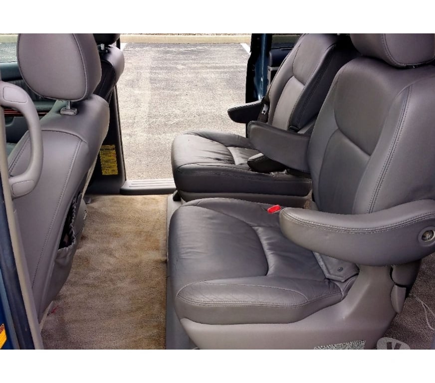 Voiture d'occasion Pas-de-Calais Lagnicourt Marcel - 62159 - Photos Vivastreet Toyota Sienna XLE LIMITED AWD