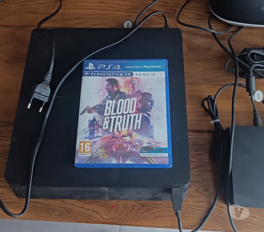 Jeux vidéo - consoles Vendée Le Champ St Pere - 85540 - Photos Vivastreet Cause trop âgé, vends PS4