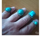 La Courneuve - Seine-Saint-Denis — Bagues bleues turquoises