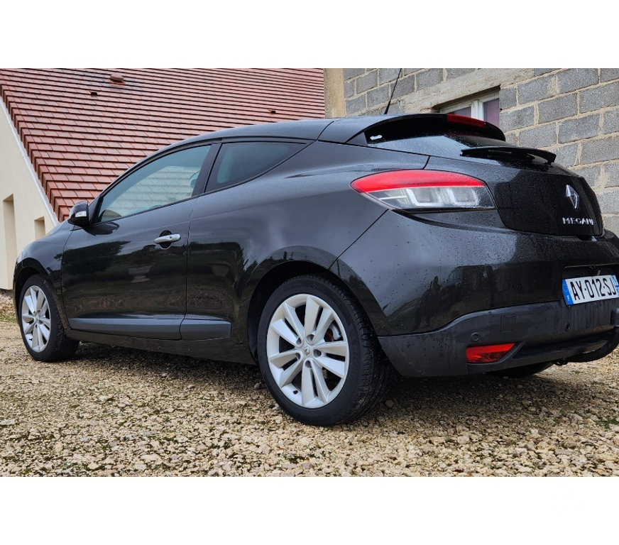 Voiture d'occasion Loir-et-Cher Romorantin Lanthenay - 41200 - Photos Vivastreet Renault Mégane 3 Coupé 1.9 dCi 130 Garantie 12 Mois