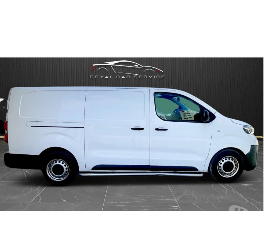 Véhicules commerciaux & utilitaires d'occasion Alpes-Maritimes Cagnes sur Mer - 06800 - Photos Vivastreet TOYOTA PROACE 2.0 HDI 122ch 2021 extra long L3