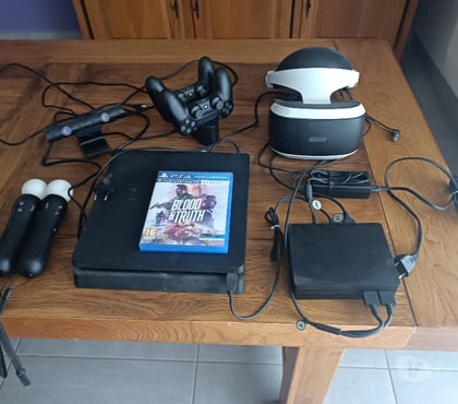 Jeux vidéo - consoles Le Champ St Pere Vendée - Photos Vivastreet Vends PS4 spécial réalité virtuelle