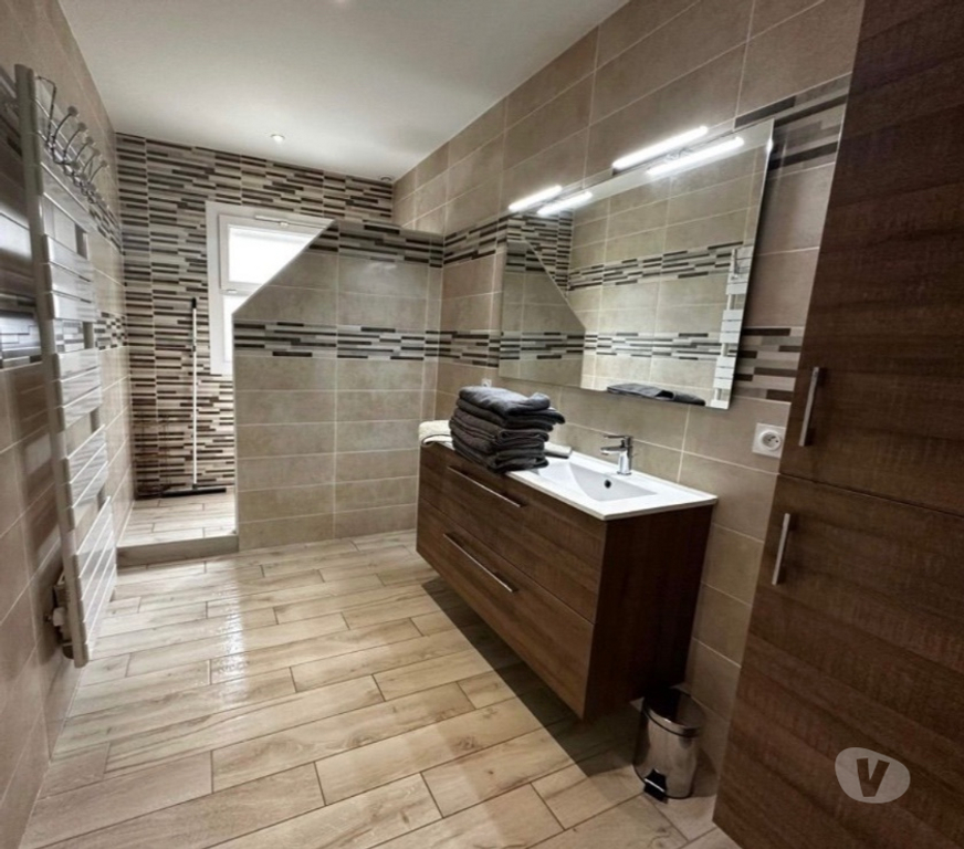 Location maison meublée Gironde Le Teich - 33470 - Photos Vivastreet À louer maison 6 pièces meublée ou non