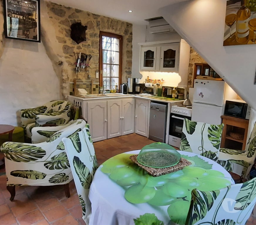 Location maison meublée Var Lorgues - 83510 - Photos Vivastreet Maison au milieu des bois