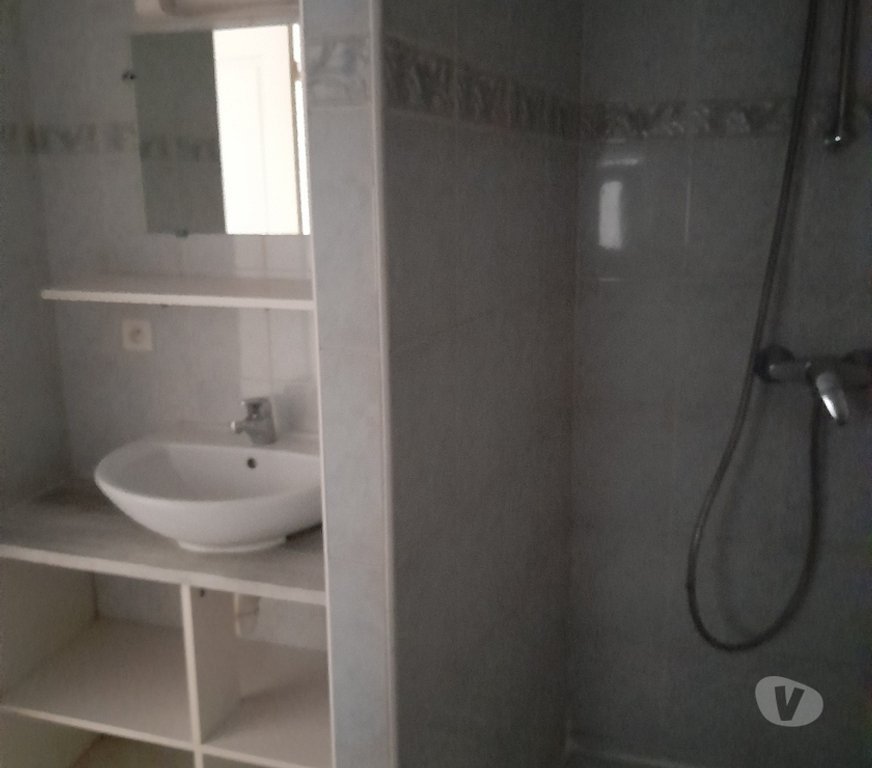 Location appartement Gard Calvisson - 30420 - Photos Vivastreet A LOUER Appartement de 58 m2