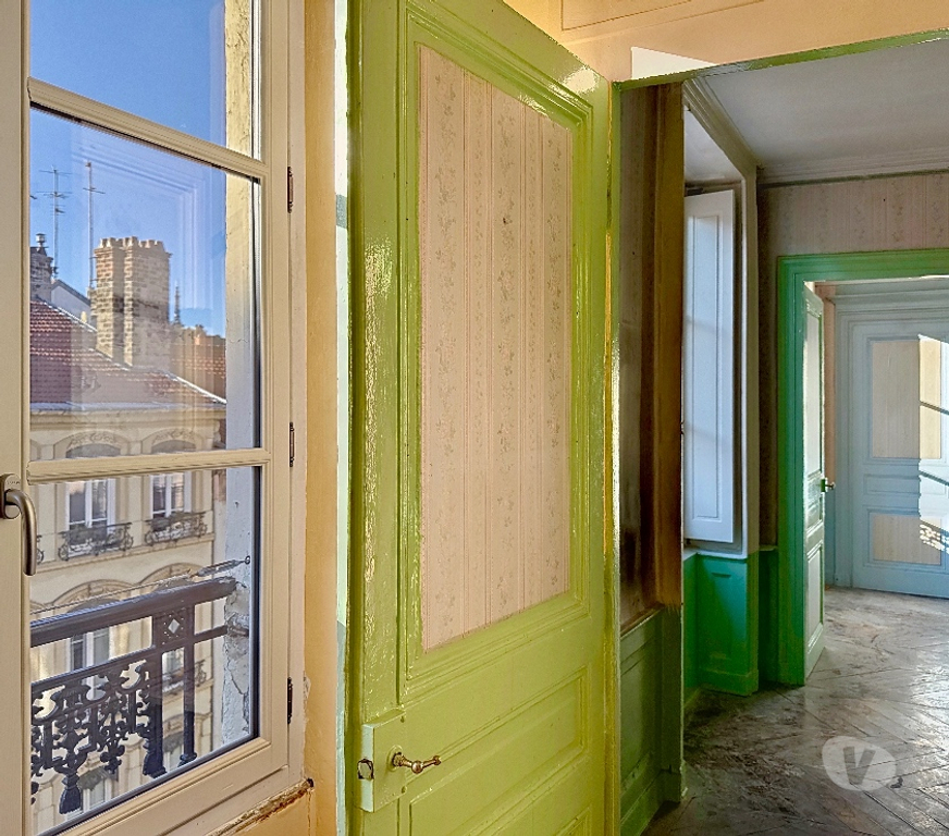 Appartements à vendre Rhône Lyon - Photos Vivastreet Appartement 64 m² à rénover Vue sur Fourvière Ainay