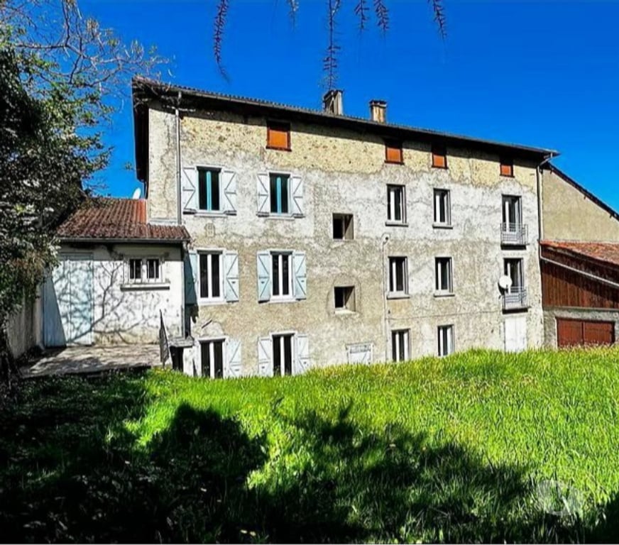 Vente Immeuble Ariège Seix - 09140 - Photos Vivastreet Immeuble d´appartements