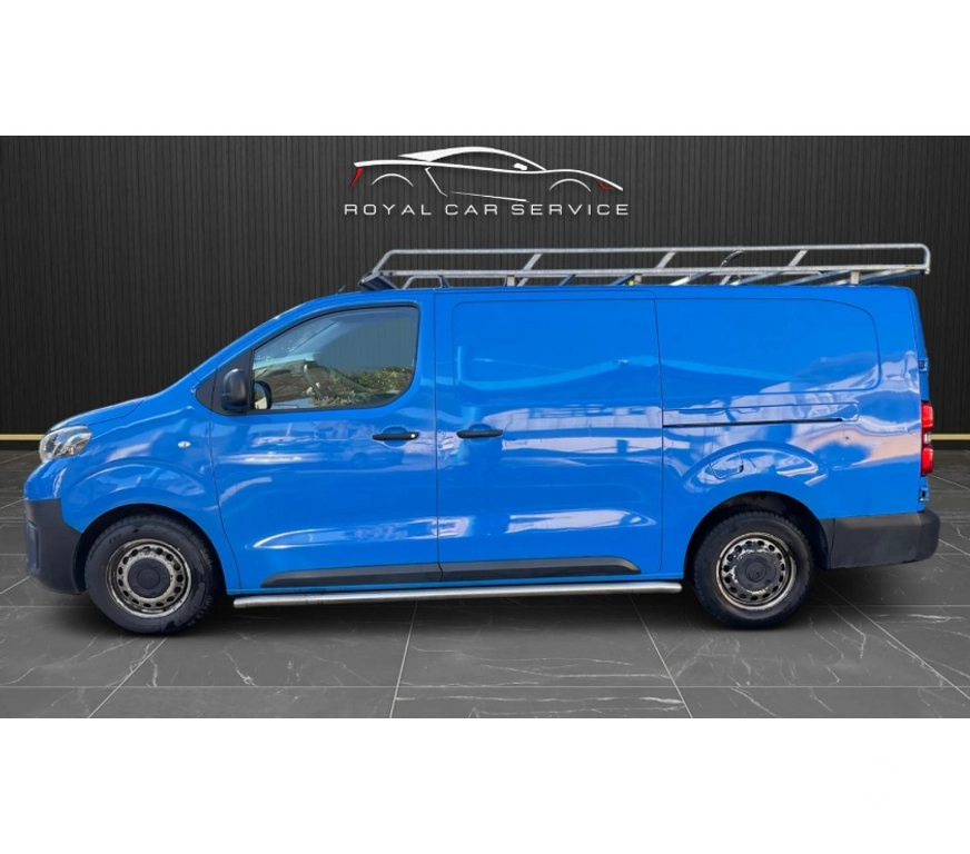 Véhicules commerciaux & utilitaires d'occasion Alpes-Maritimes Cagnes sur Mer - 06800 - Photos Vivastreet Toyota Proace 2.0 D4-D 120 ch – L3 H1 3 places 80000KM