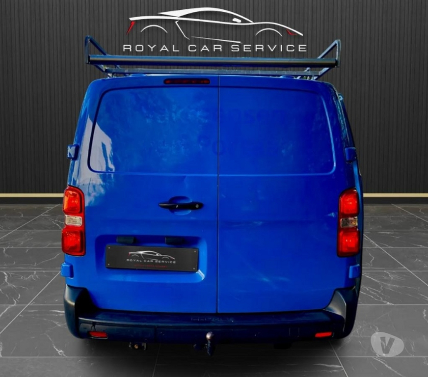 Véhicules commerciaux & utilitaires d'occasion Alpes-Maritimes Cagnes sur Mer - 06800 - Photos Vivastreet Toyota Proace 2.0 D4-D 120 ch – L3 H1 3 places 80000KM