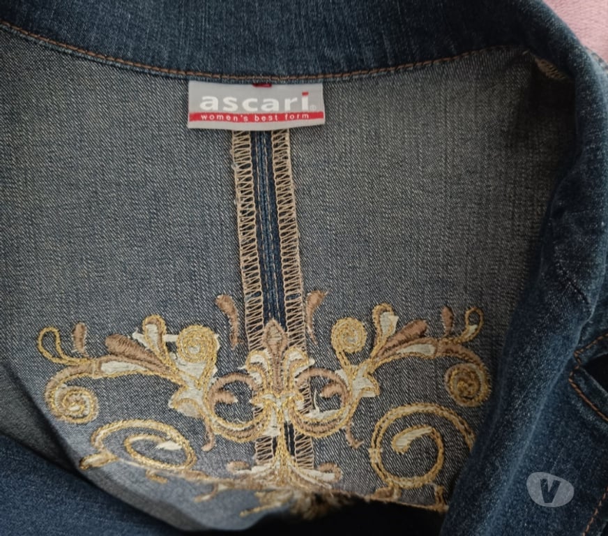 Vêtements occasion Haut-Rhin Nambsheim - 68740 - Photos Vivastreet VESTE JEAN ASCARI