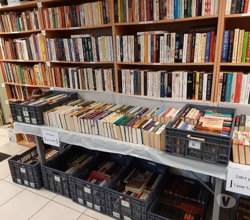 Vides greniers - Brocantes Haut-Rhin Huningue - 68330 - Photos Vivastreet Bourse aux livres (et notre vide-grenier)