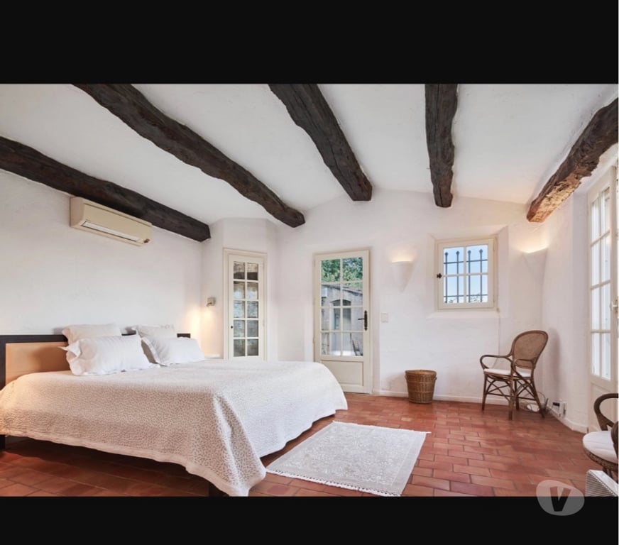 Location maison meublée Alpes-Maritimes La Colle sur Loup - 06480 - Photos Vivastreet Maison en location saisonnière
