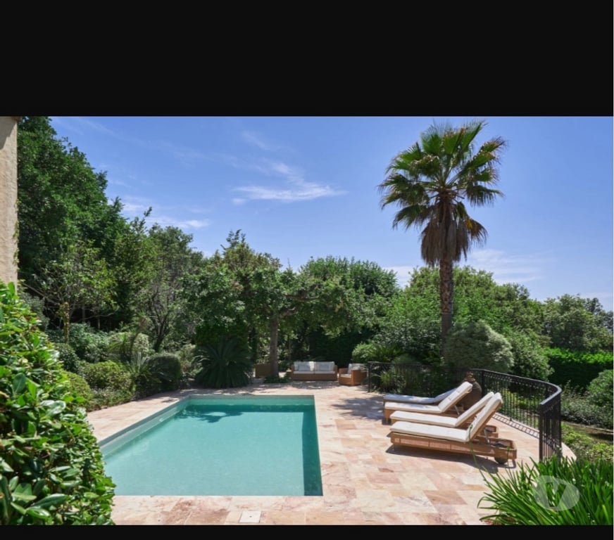 Location maison meublée Alpes-Maritimes La Colle sur Loup - 06480 - Photos Vivastreet Maison en location saisonnière