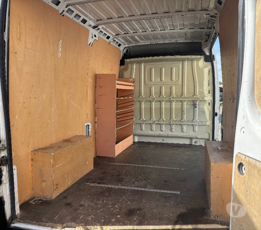 Véhicules commerciaux & utilitaires d'occasion Loire-Atlantique St Julien de Concelles - 44450 - Photos Vivastreet Fiat Ducato 2.3 Multijet
