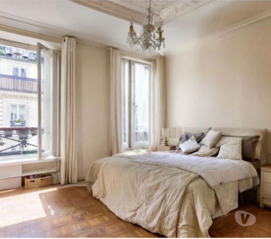Appartements à vendre Paris Paris 9ème ardt - 75009 - Photos Vivastreet Appartement familial 4-5 pièces, 98 m2 Martyrs Drouot