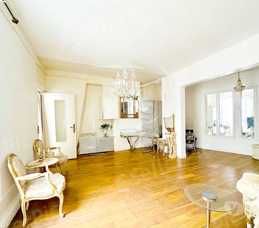 Appartements à vendre Paris Paris 9ème ardt - 75009 - Photos Vivastreet Appartement familial 4-5 pièces, 98 m2 Martyrs Drouot