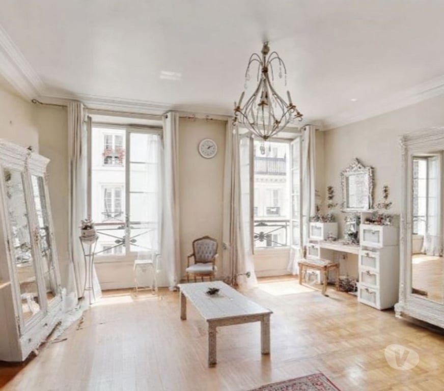 Appartements à vendre Paris Paris 9ème ardt - 75009 - Photos Vivastreet Appartement familial 4-5 pièces, 98 m2 Martyrs Drouot