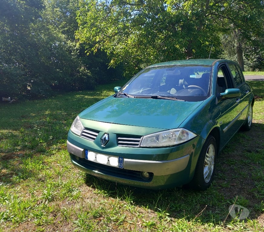 Voiture d'occasion Puy-de-Dôme Riom - 63200 - Photos Vivastreet Renault Mégane 2 1.6 i 16v lux privilège