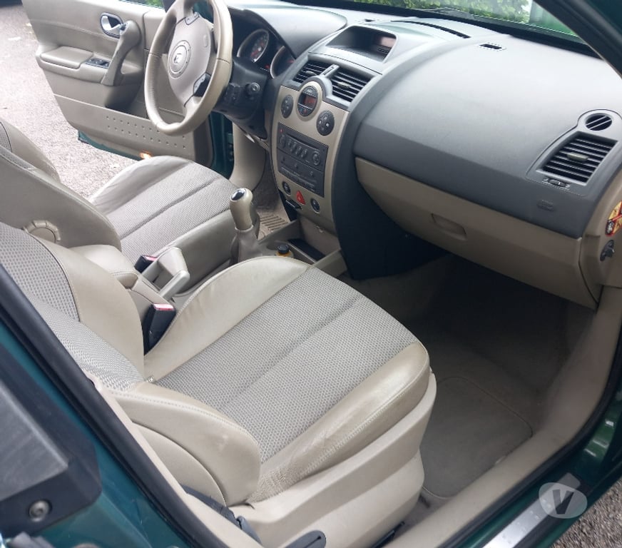 Voiture d'occasion Puy-de-Dôme Riom - 63200 - Photos Vivastreet Renault Mégane 2 1.6 i 16v lux privilège