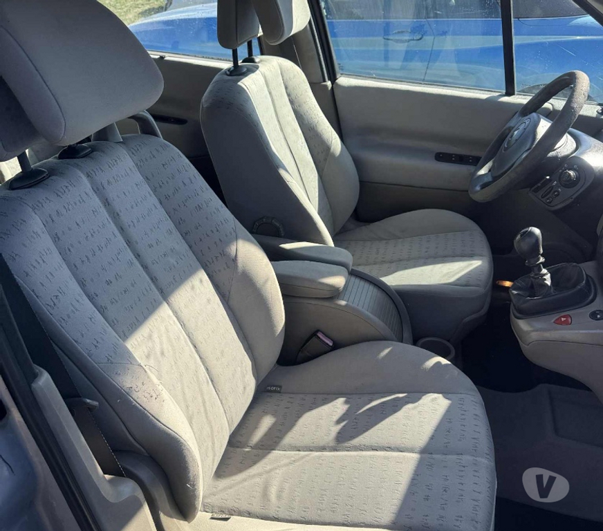 Voiture d'occasion Aude Sigean - 11130 - Photos Vivastreet Scenic Dci révisée