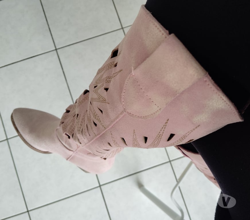 Chaussures Paris Paris 5ème ardt - 75005 - Photos Vivastreet Bottes à talons rose