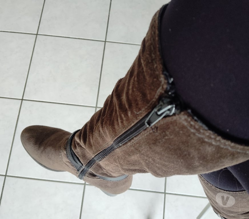 Chaussures Paris Paris 5ème ardt - 75005 - Photos Vivastreet Bottes à talons marrons noirs
