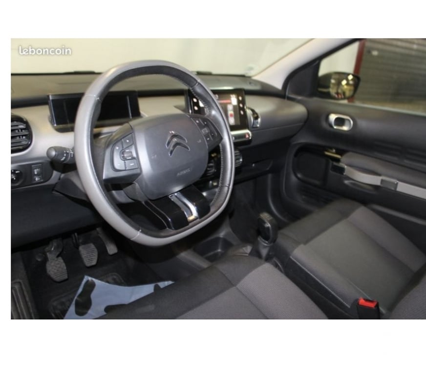 Voiture d'occasion Hérault Beziers - 34500 - Photos Vivastreet CITROEN C4 CACTUS 110 ch 118 mille km 5 ch 2017