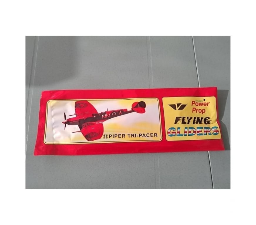 Collection Moselle Hauconcourt - 57280 - Photos Vivastreet Avion Polystyrene Vintage jeu jouet collection enfant 80 90