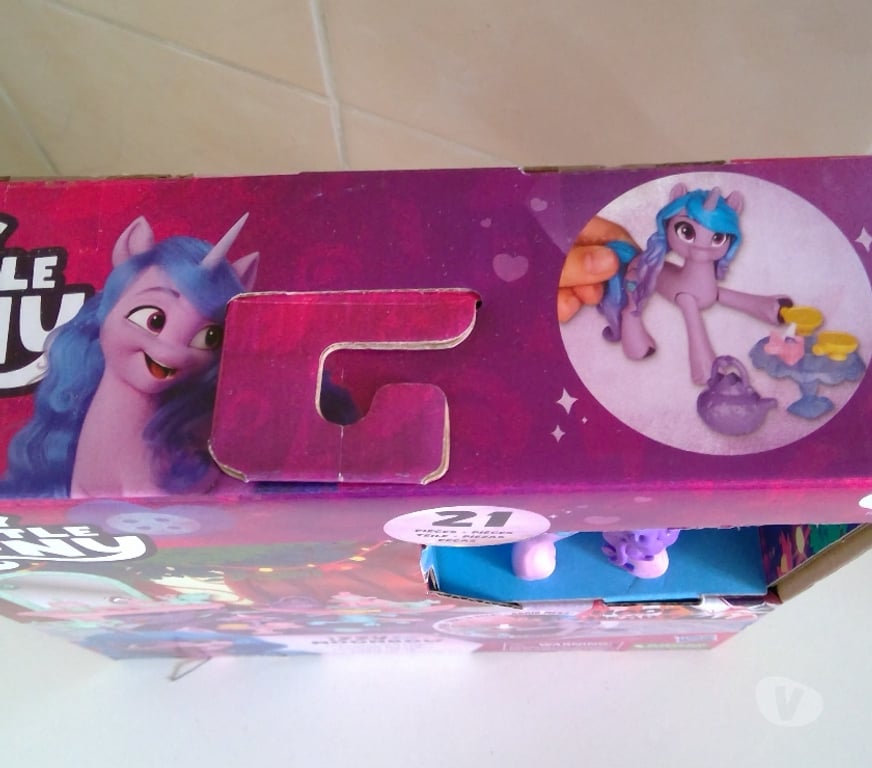 Jeux - Jouets Corrèze Alleyrat - 19200 - Photos Vivastreet 21€ Izzy Moonbow (Hasbro)