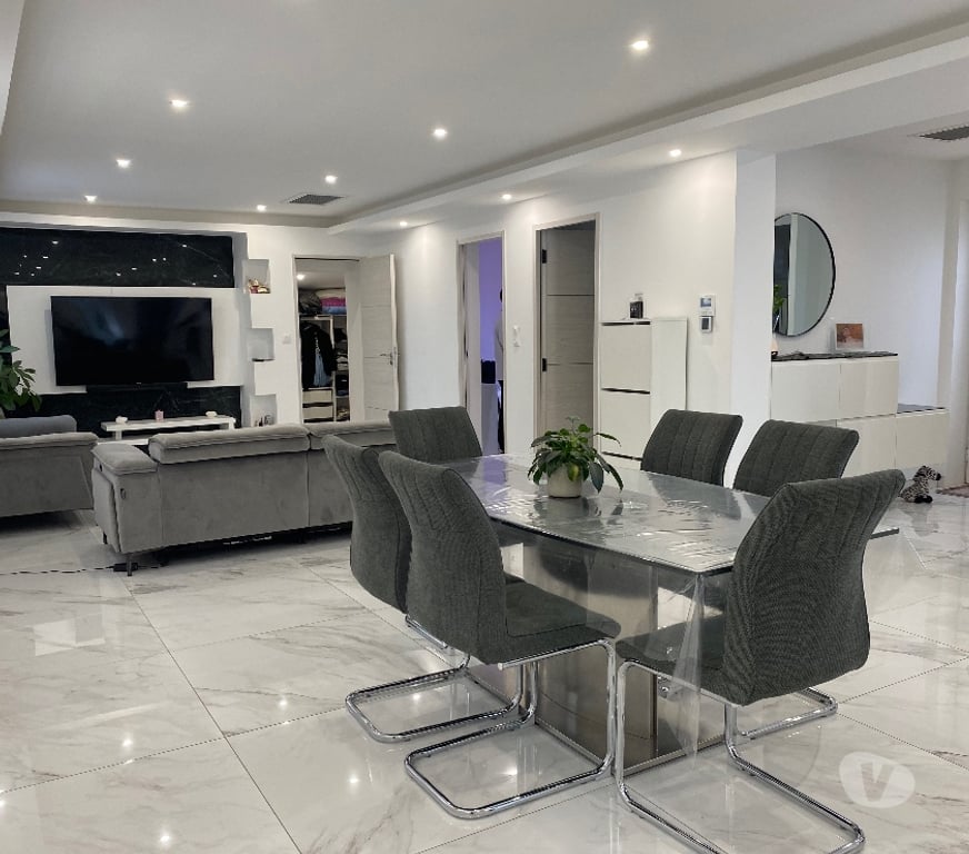 Vente Maison Bouches-du-Rhône Marignane - 13700 - Photos Vivastreet Maison à vendre type 5