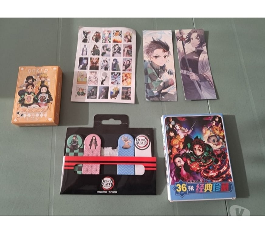 Collection Moselle Semecourt - 57280 - Photos Vivastreet Lot Demon Slayers stickers jeu poker manga anime japon