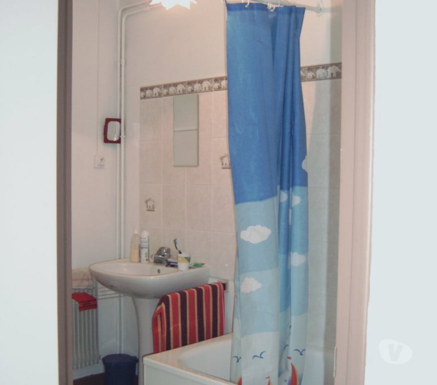 Appartement meublé Nord Lille - Photos Vivastreet Loue grand T2 meublé tout confort sécurisé avec parking