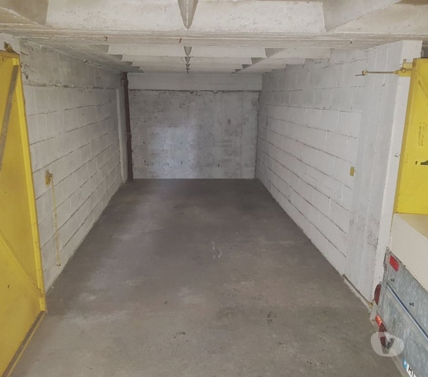 Parkings - Garages Paris Paris 18ème ardt - 75018 - Photos Vivastreet Box en résidence fermée sécurisée