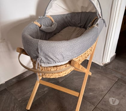 Equipements bébés Brignoles Var - Photos Vivastreet Couffin bébé osier