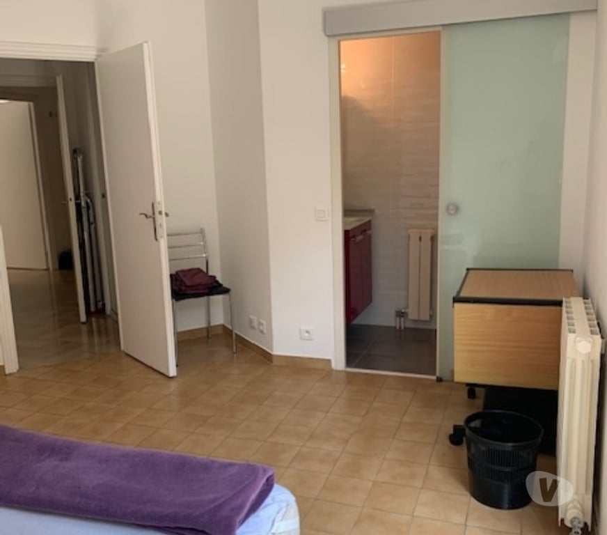 Appartement meublé Alpes-Maritimes St Laurent du Var - 06700 - Photos Vivastreet Appartement meublé à louer au Plateau fleuri