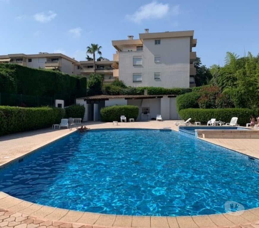 Appartement meublé Alpes-Maritimes St Laurent du Var - 06700 - Photos Vivastreet Appartement meublé à louer au Plateau fleuri