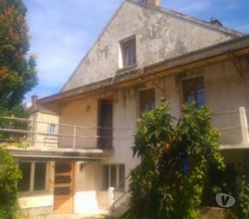 Vente Maison Saône-et-Loire Chalon sur Saone - 71100 - Photos Vivastreet maison centre ville Chalon proche zone Mathias jardin garage
