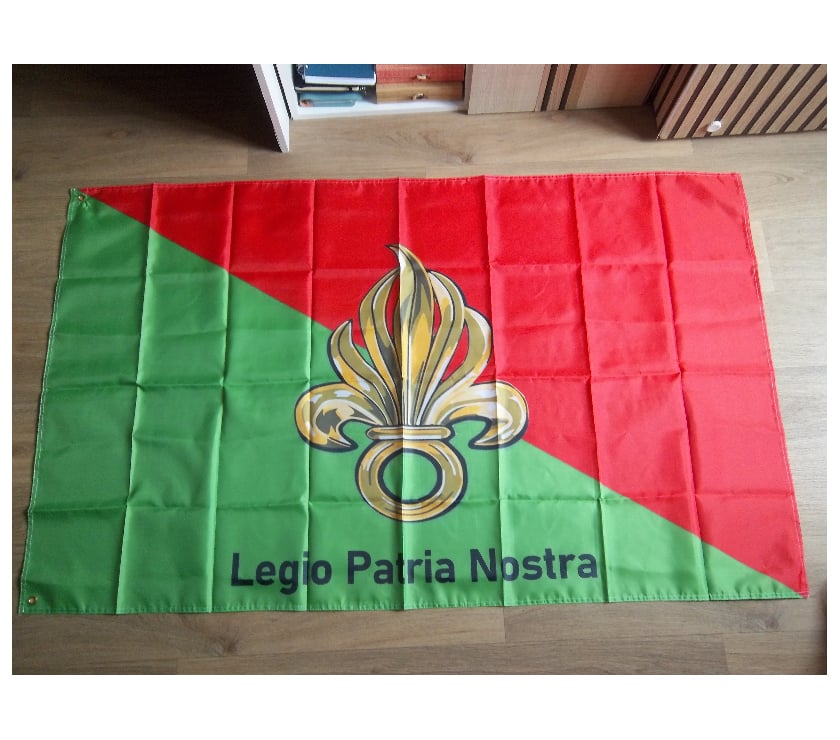 Collection Valognes Manche - Photos Vivastreet drapeau neuf légion étrangère équipement militaire