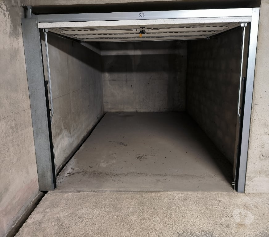Vente Parking Alpes-Maritimes Cannes - 06400 - Photos Vivastreet BOX Garage 13 m²